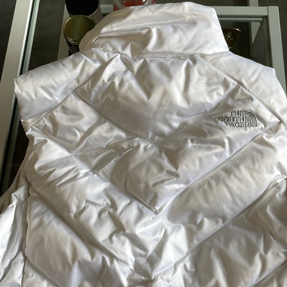 The North Face puffer vest - Picture 5 of 6